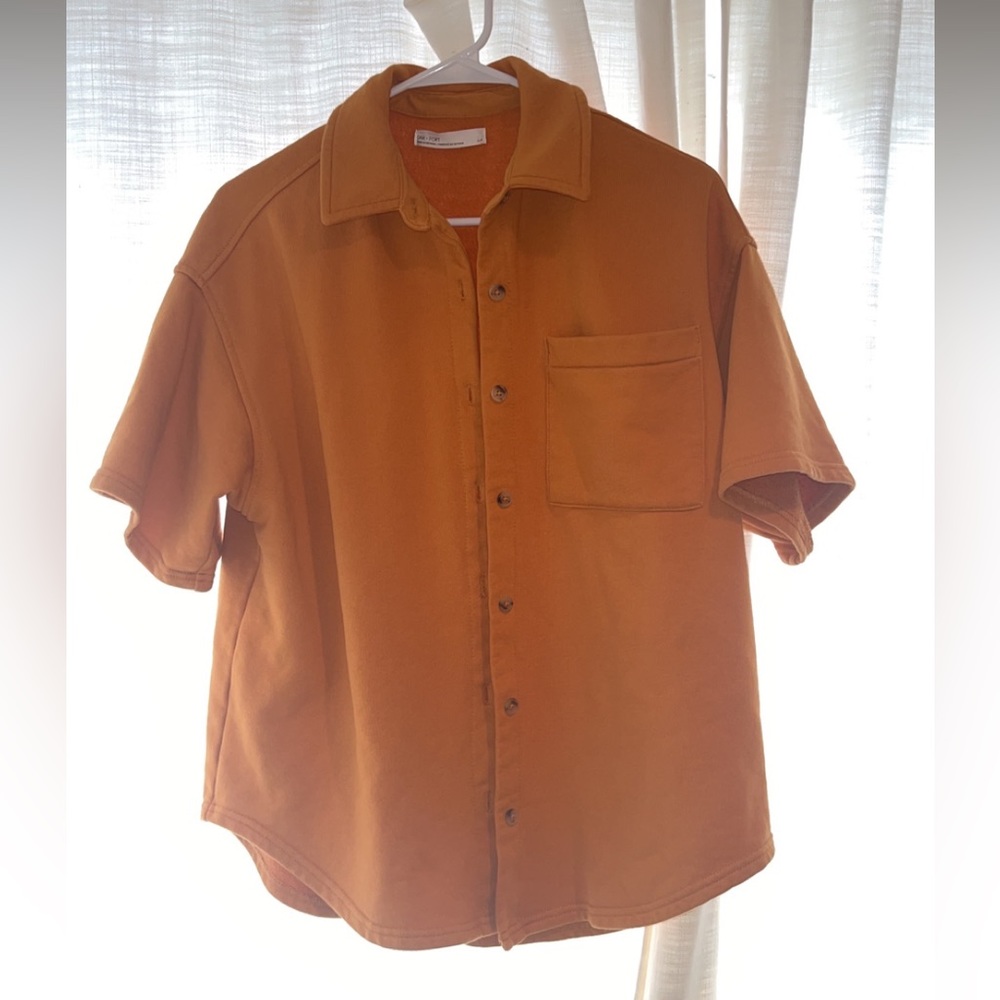 Orange Oak + Fort Button Tee